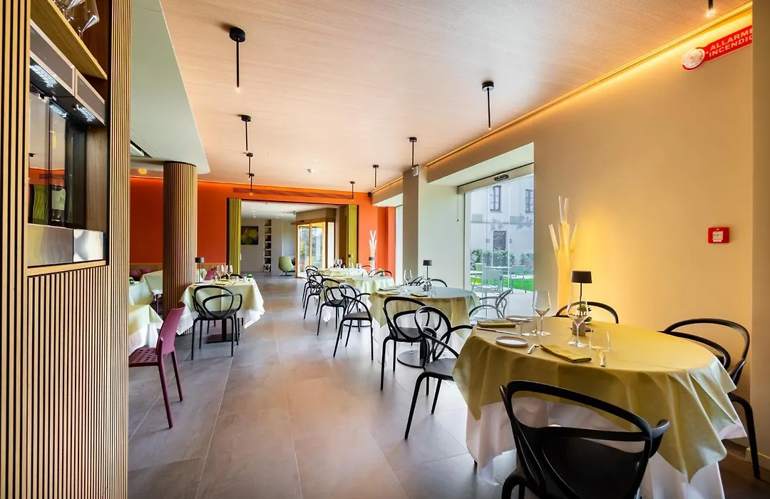 Villa Neroli-1